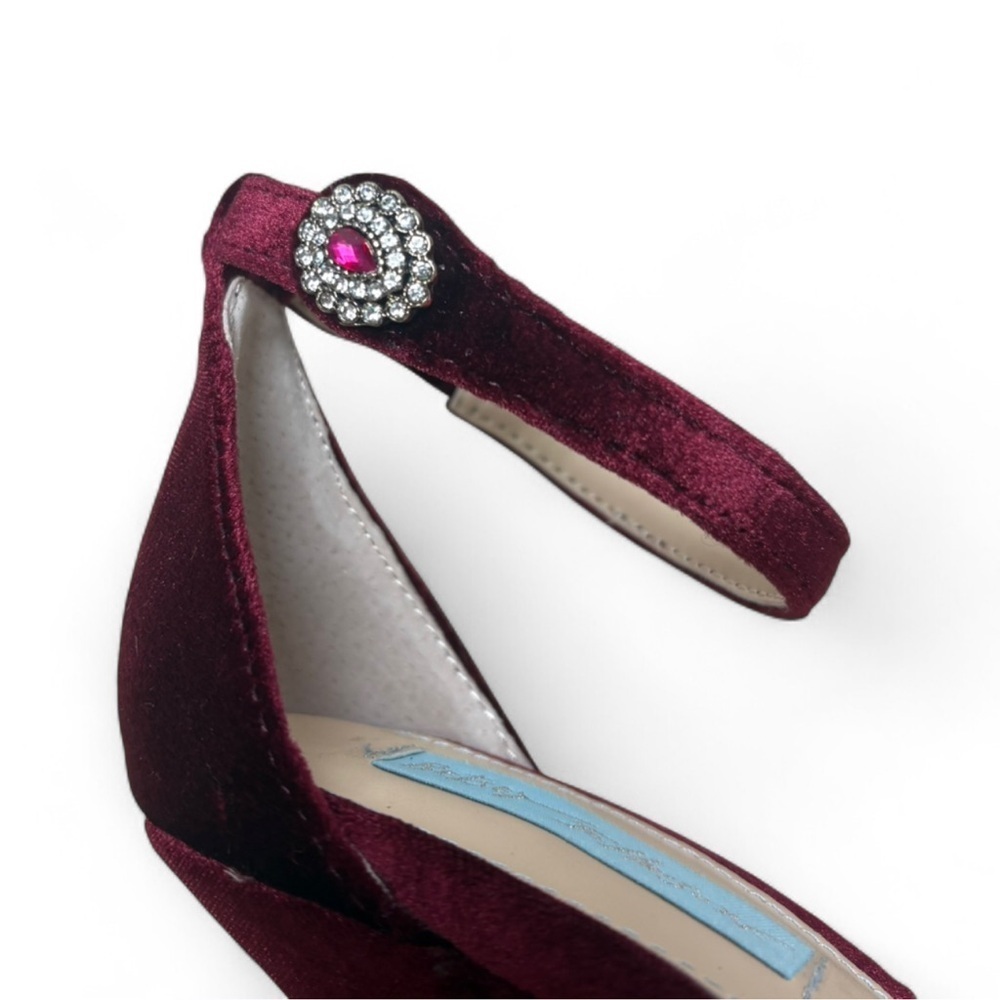 Betsey Johnson Burgundy Velvet Fur Heels | Size 7 Holiday Party Pumps - Picture 4 of 8